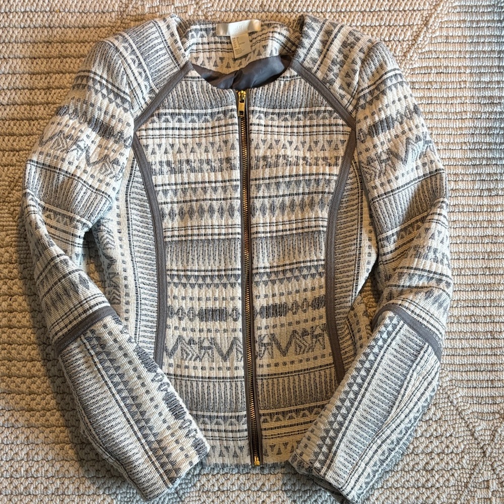 H&M Textured Gray and White Jacket
